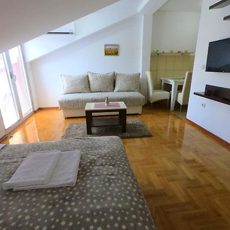 Apartman Zenit Vrnjacka Banja Exterior photo