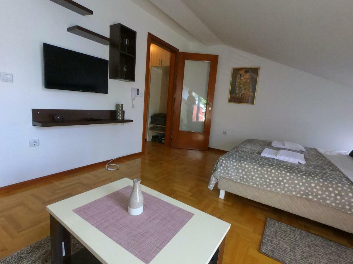 Apartman Zenit Vrnjacka Banja Exterior photo